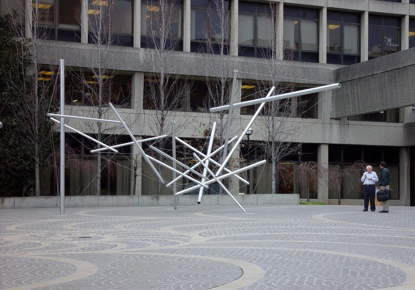Kenneth Snelson, Forest Devil, 1977