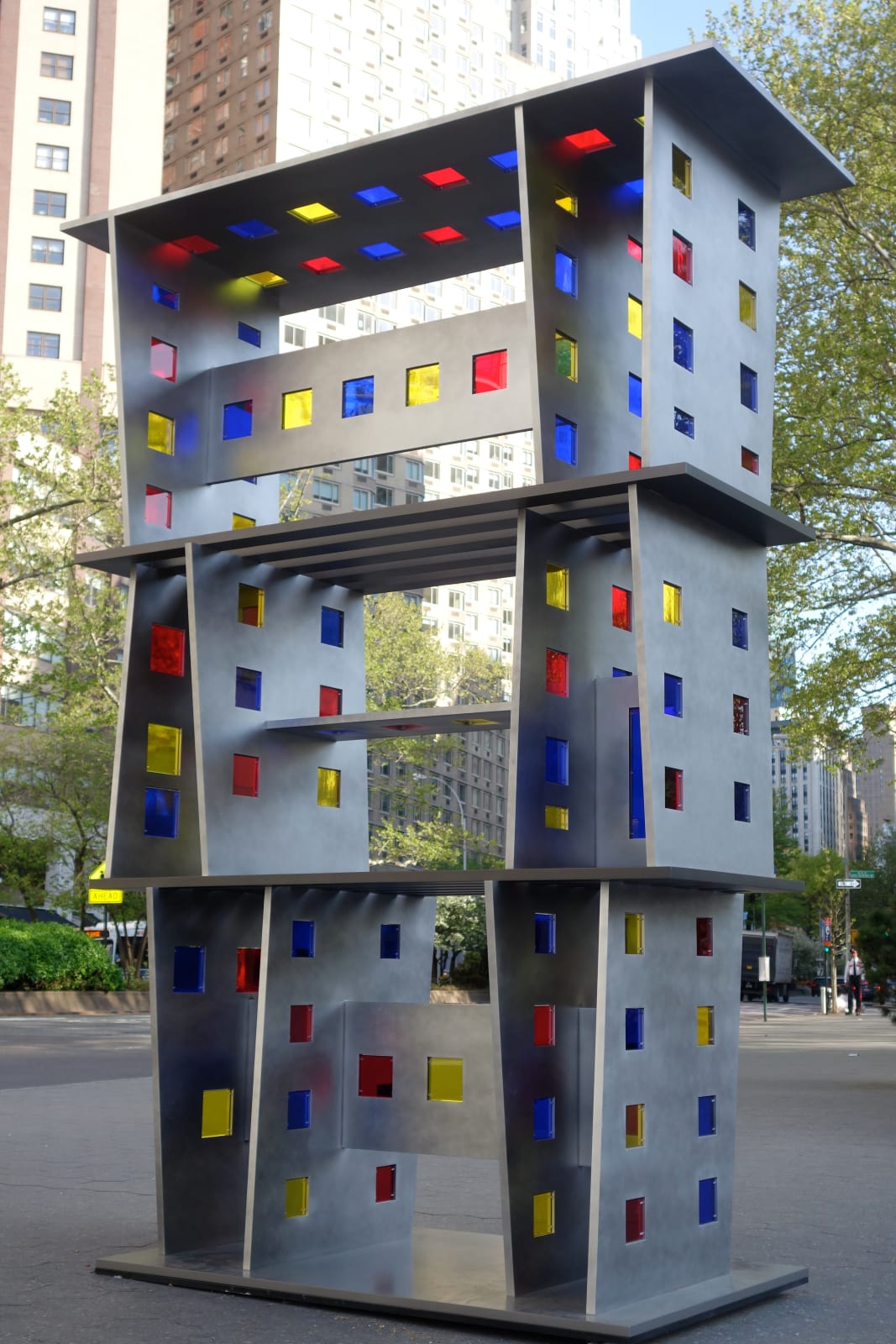 Don Gummer - Mondrian, 2014. Painted aluminum and stained glass.