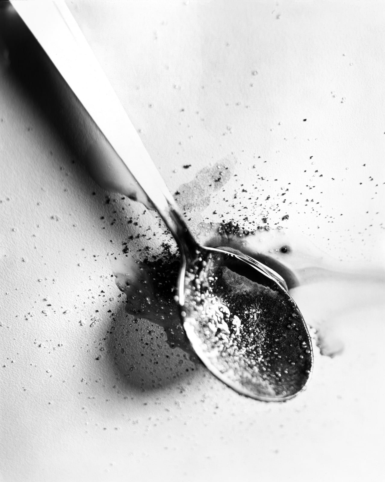 Miguel Etchepare, Cuchara con restos de cafe , 2006