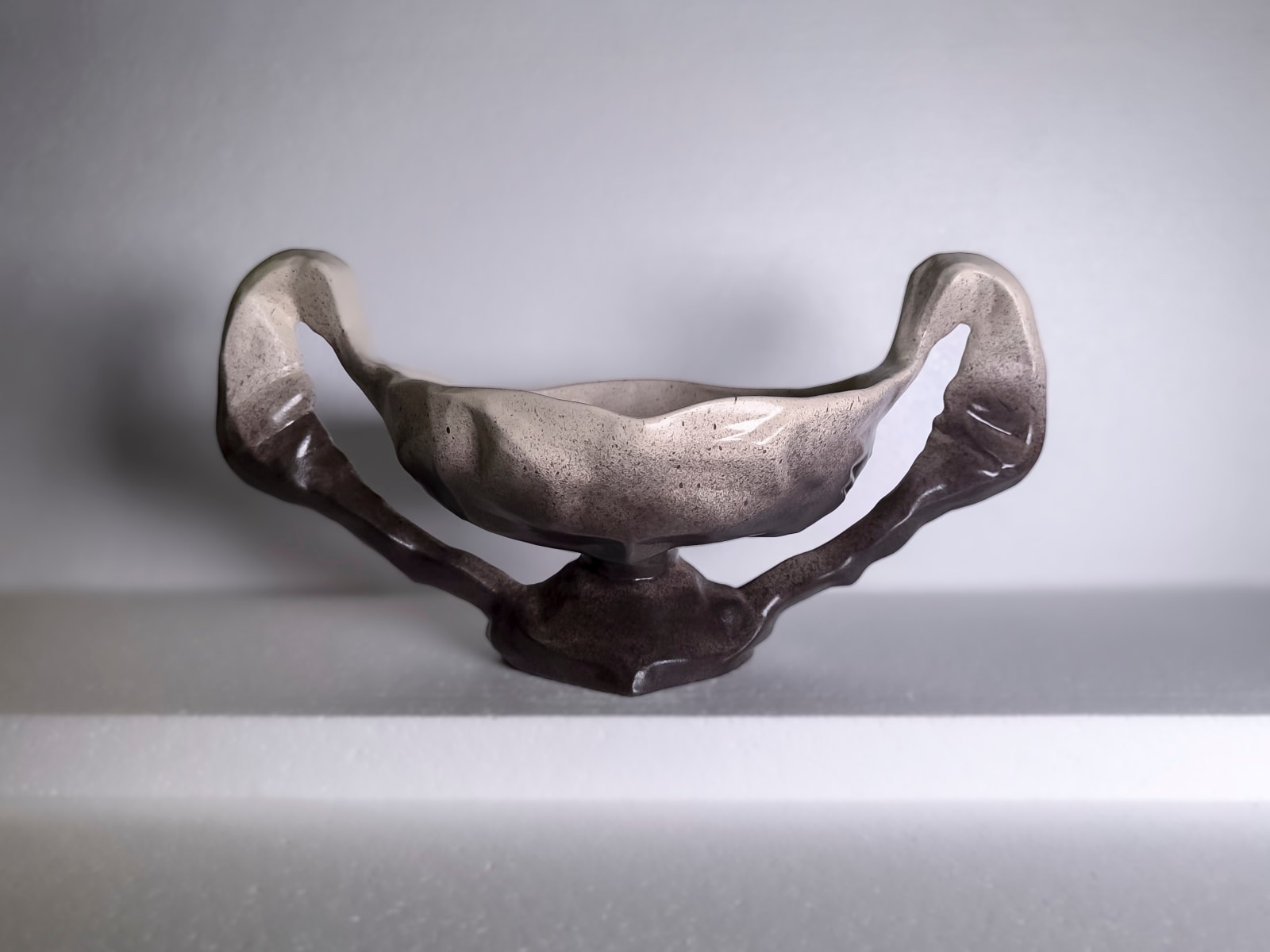 Ralf Gloudemans, Kantharos in Black, 2023