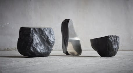 Nobuo Sekine Phase of Nothingness Pierre et acier inoxydable 19x30x20 cm / 13x38x17 cm / 23x24x27 cm