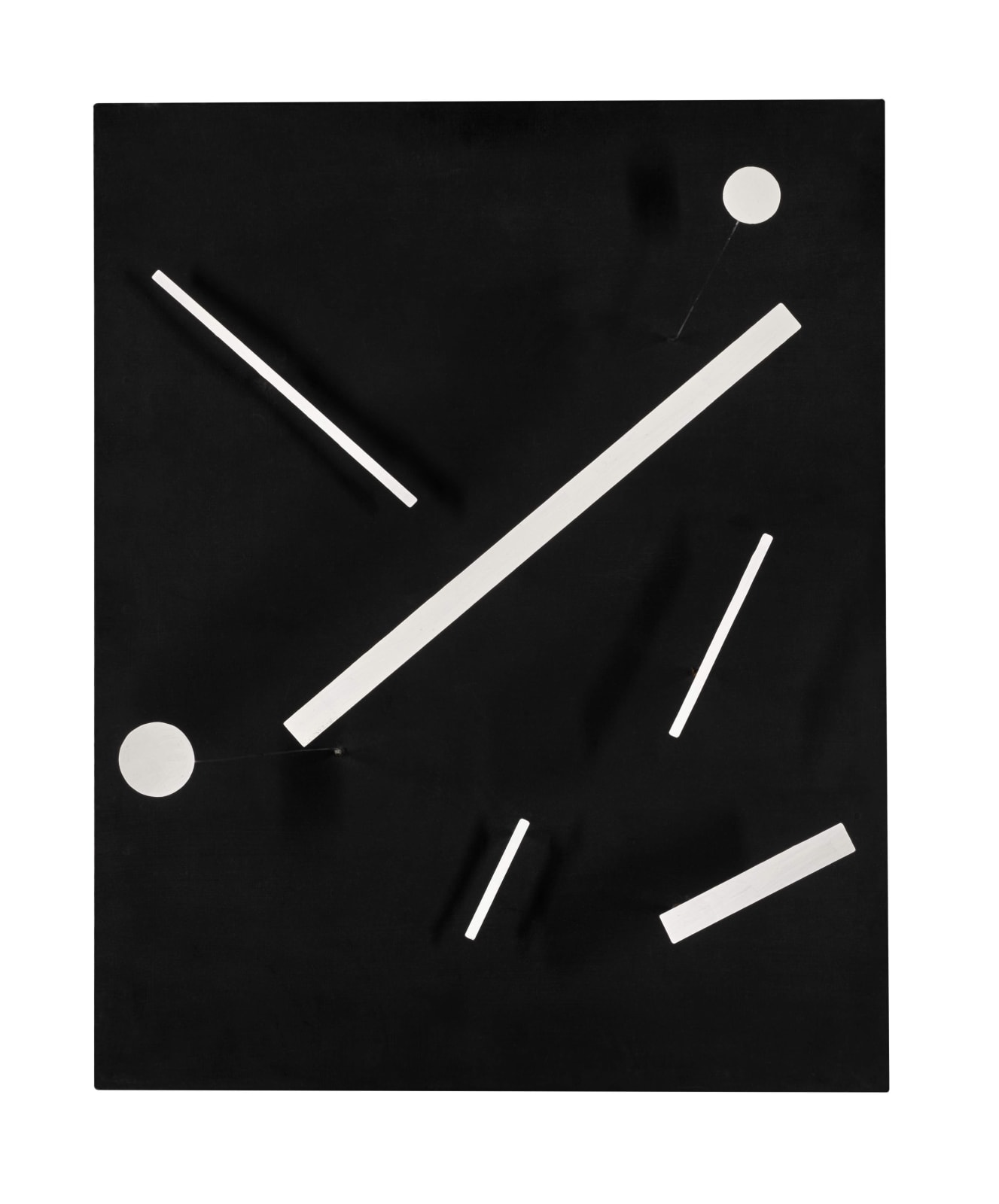 Jean Tinguely Meta-Malevich Elements métalliques peints sur boite en bois peint avec poulies en bois, courroie en caoutchouc, accessoires métalliques et moteur électrique 61,2 x 49 x 16 cm 24 1/8 x 19 1/4 x 6 1/4 in.