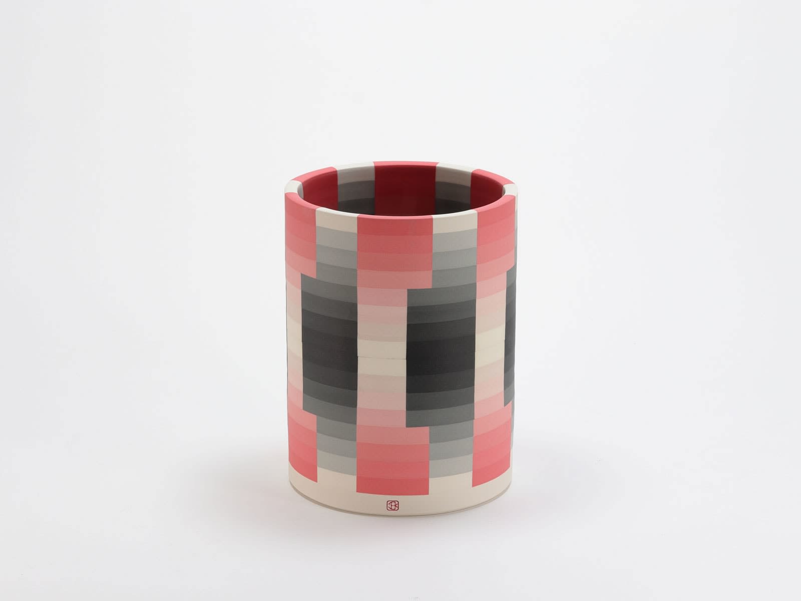 Jin Eui Kim, OPject - Cylindrical Form (Figure and Ground) I, 2025