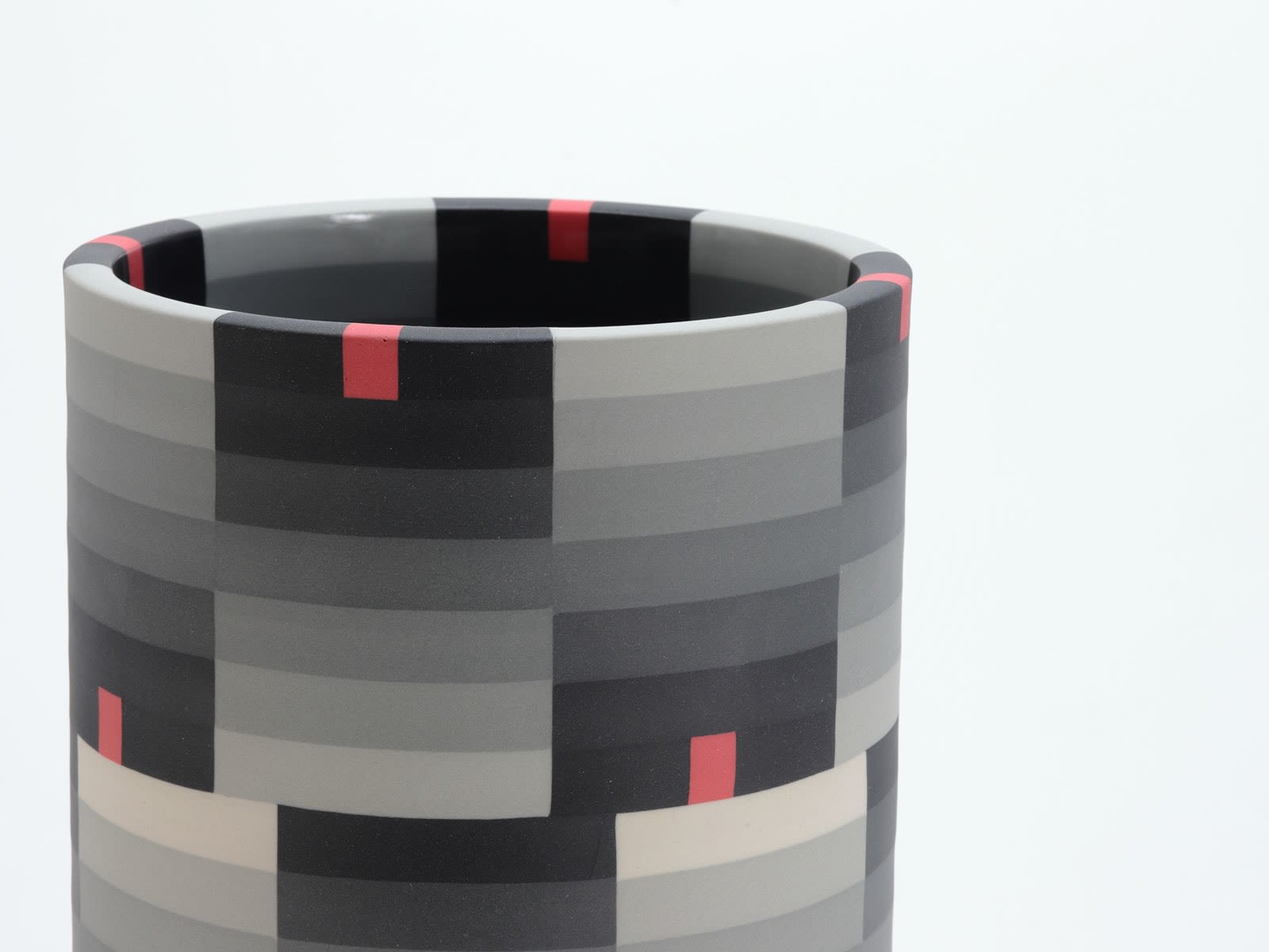 Jin Eui Kim, OPverse - Cylindrical Form (Figure and Ground) I, 2025
