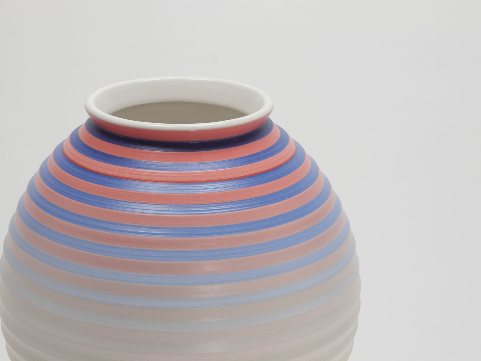 Jin Eui Kim, OPot - Moon Jar XIII, 2025