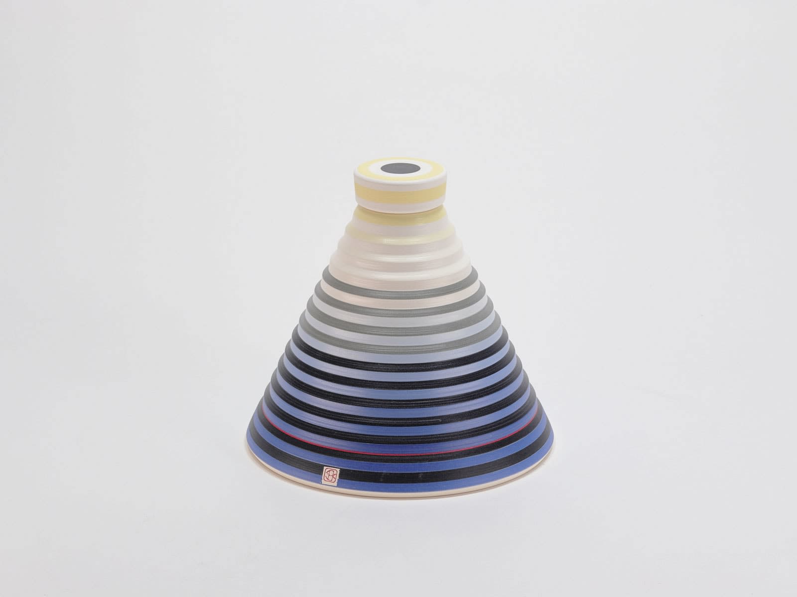 Jin Eui Kim, OPject - Conical Form with Lid II, 2025