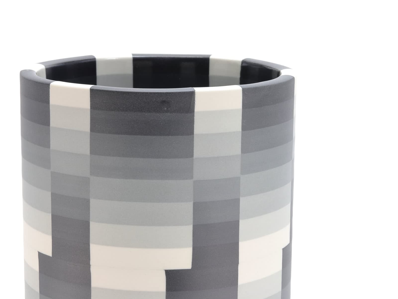 Jin Eui Kim, OPverse - Cylindrical Form (Figure and Ground) IV, 2025
