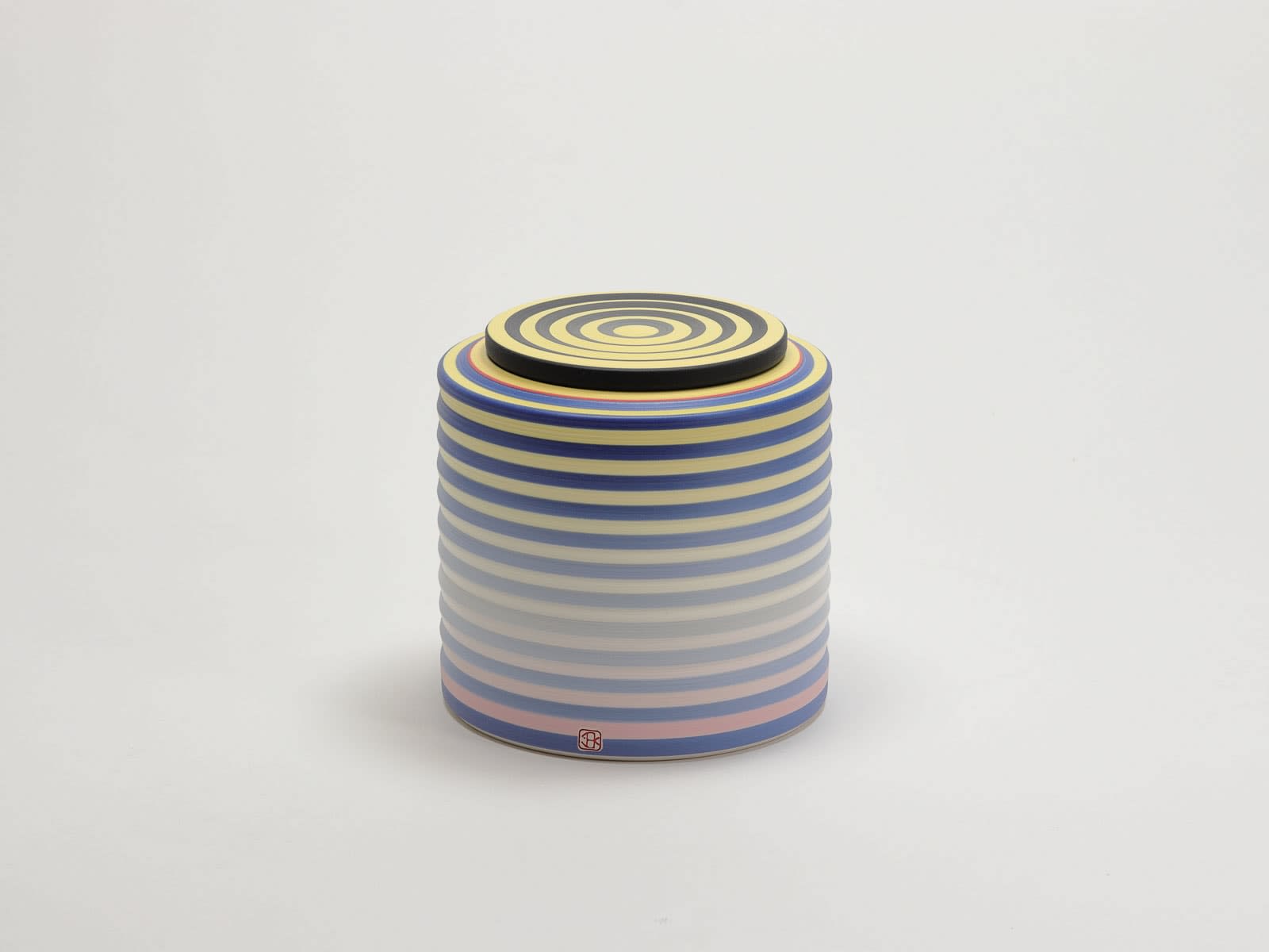 Jin Eui Kim, OPject - Cylindrical Form with Lid II, 2025