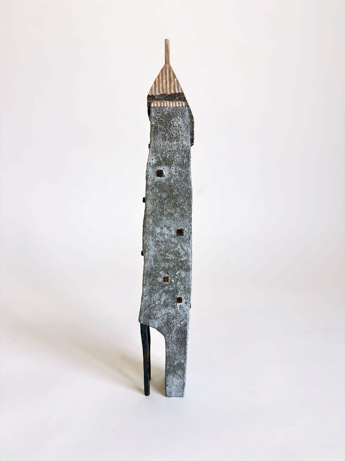 Yukihiro Akama, The Tower in the Valley
