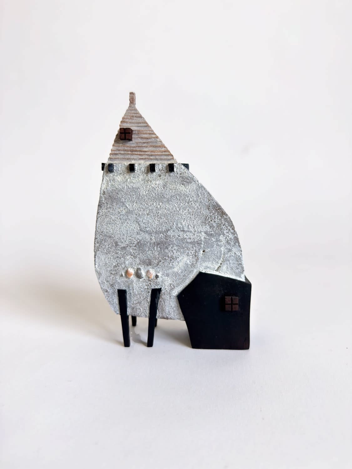 Yukihiro Akama, Old Coastal Cottage