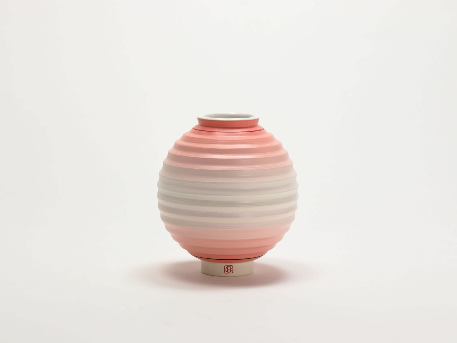 Jin Eui Kim, OPot - Moon Jar V, 2025