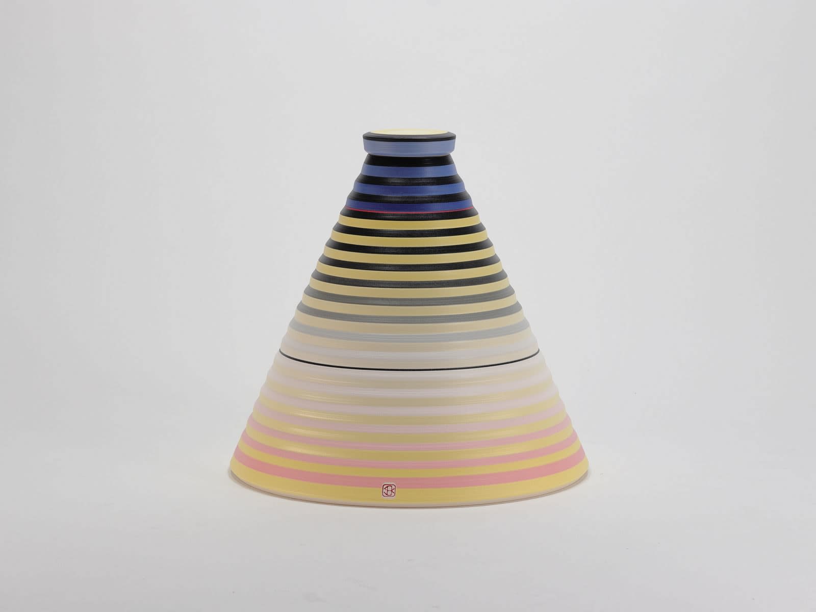Jin Eui Kim, OPject - Conical Form with Lid V, 2025