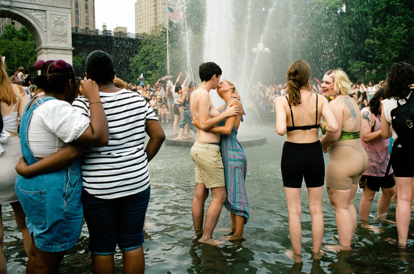 Daniel Arnold, Washington Square Park (Fountain), 2019