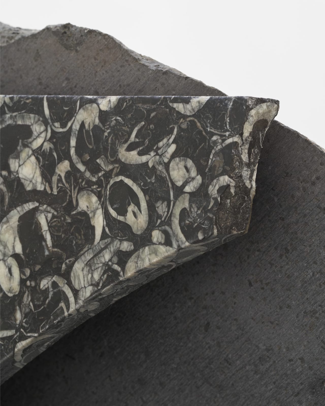 Jone Kvie, the experience of time through mass, 2025