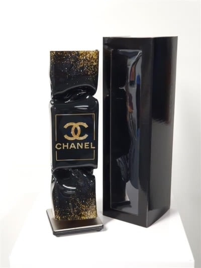 Michael Daniels, Chanel No.5 Black And Gold