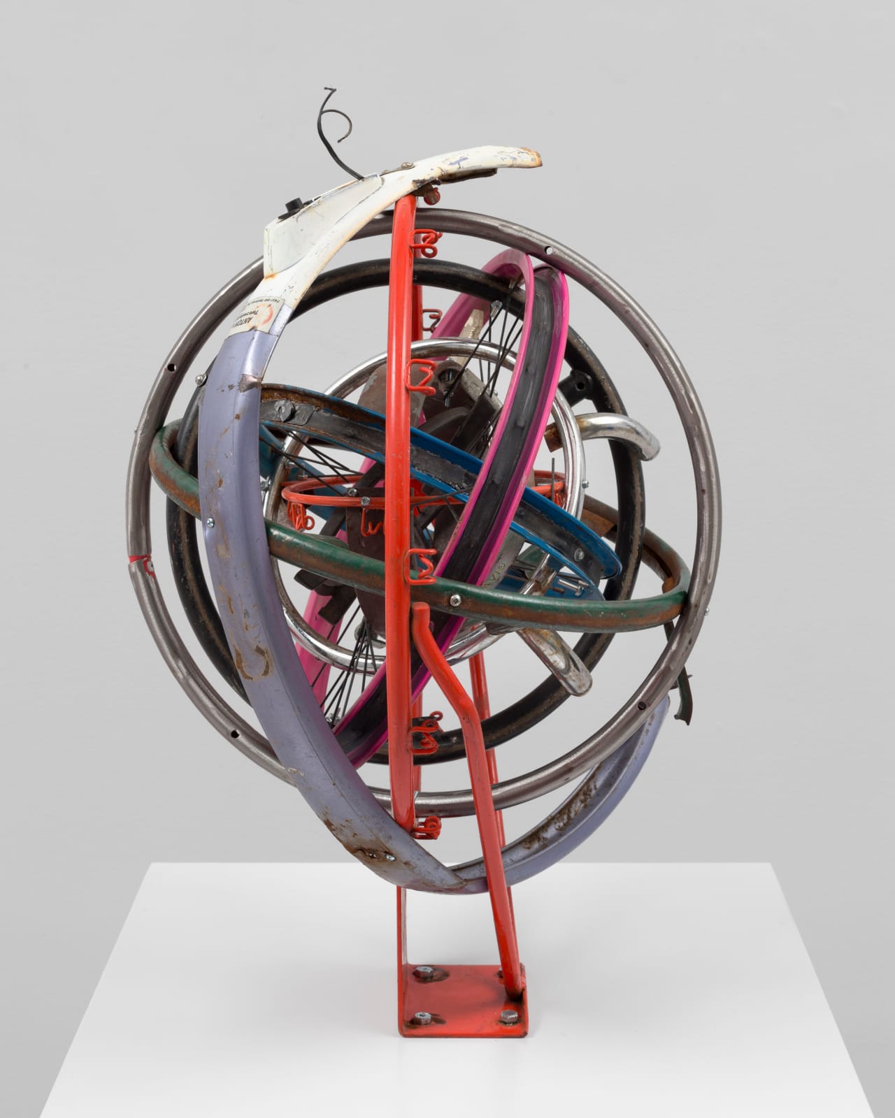 Eva Robarts, Sphere, 2025
