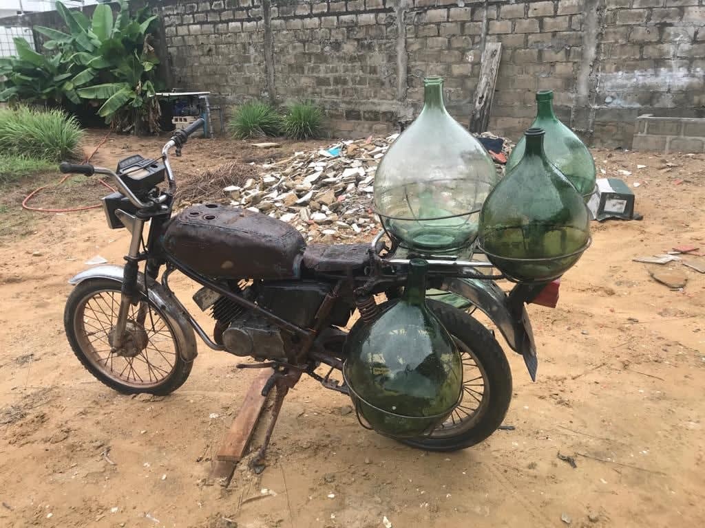 Romuald Hazoumè, MBK100, 2018