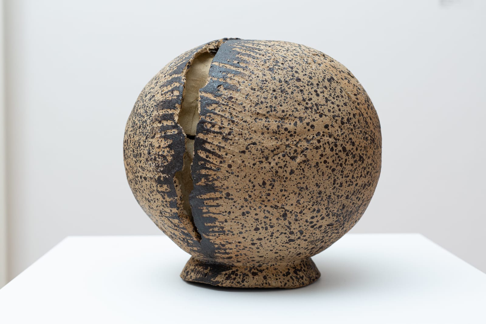 El Anatsui, From the Venovize Series, 1985