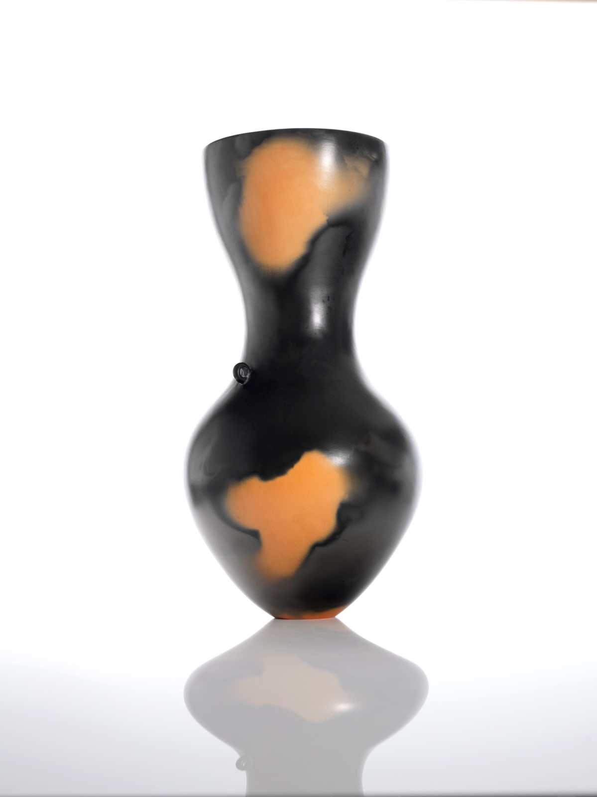 Magdalene Odundo, Untitled, 2013