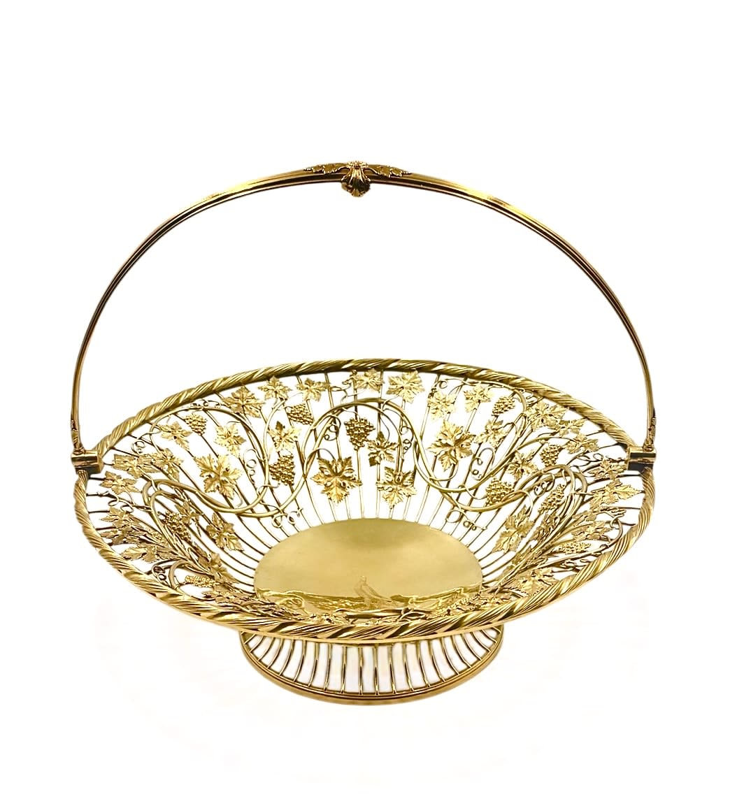 BENJAMIN SMITH & DIGBY SCOTT, A GEORGE III SILVER GILT BASKET, 1802