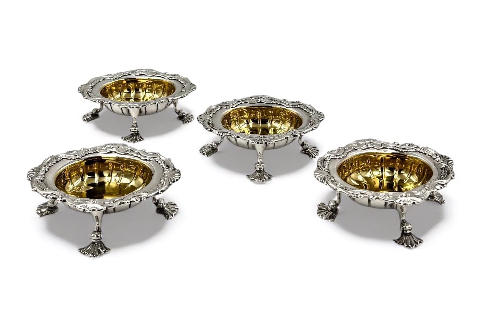 DAVID HENNELL I, A SET OF GEORGE II SALT CELLARS, 1739