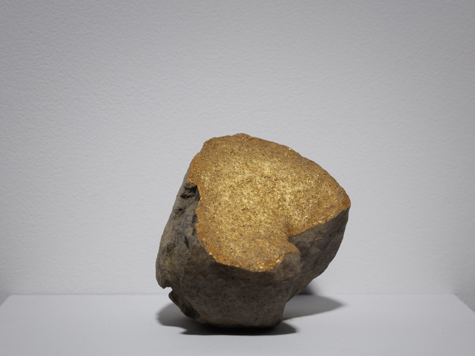 Makoto OFUNE, Reflection field - Basalt, 2020
