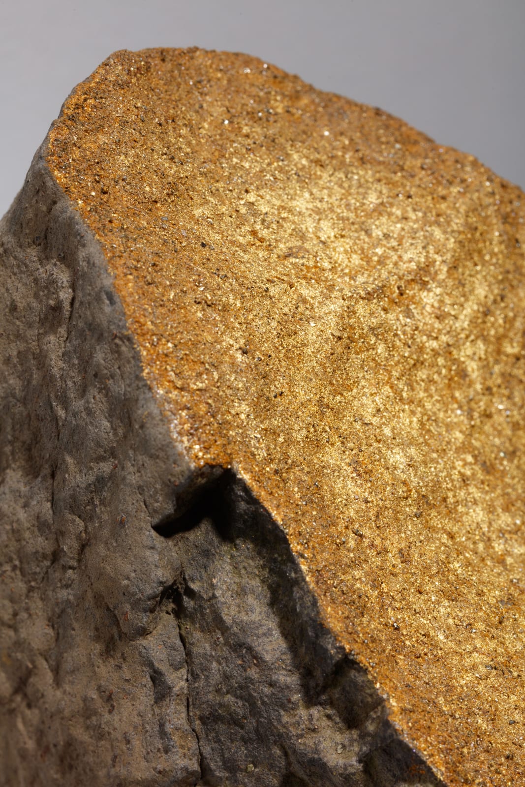 Makoto OFUNE, Reflection field - Basalt, 2020