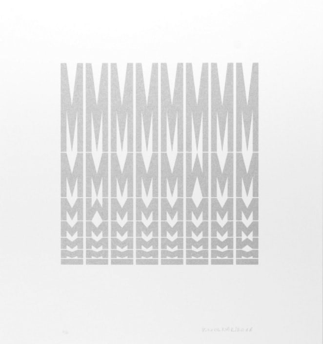 Vera MOLNAR, M en désordre (Gris), 2016