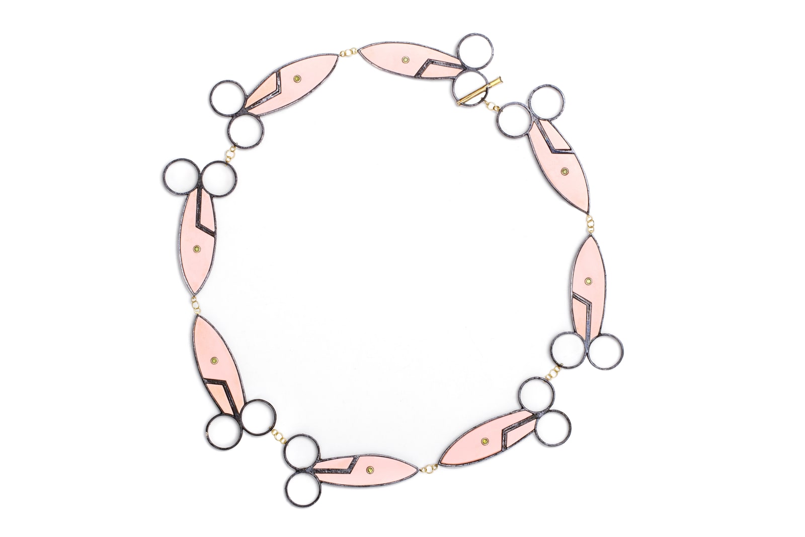 Philip Sajet, Scissors, 2025