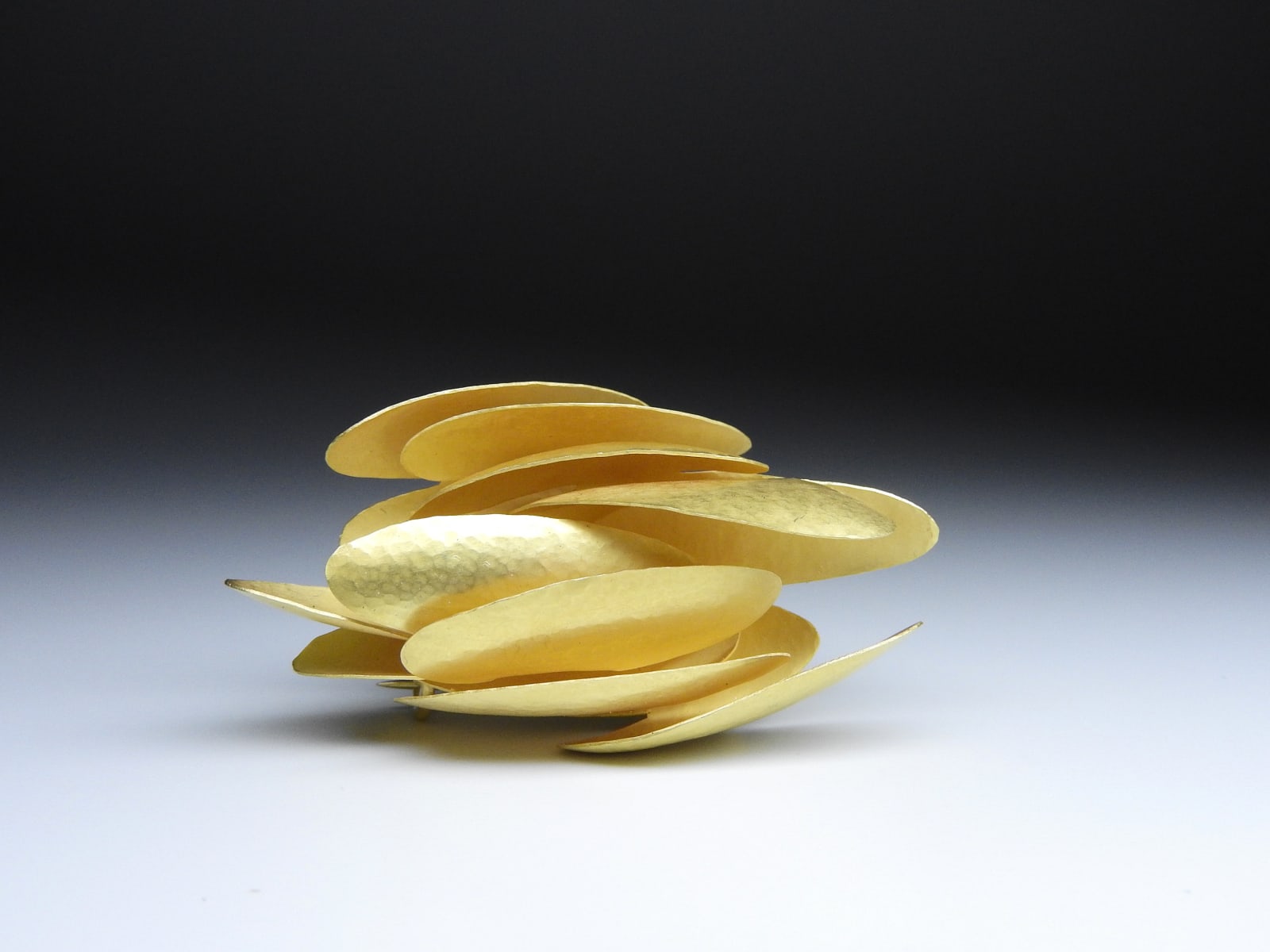 Jacqueline Ryan, Golden Wing, 2019