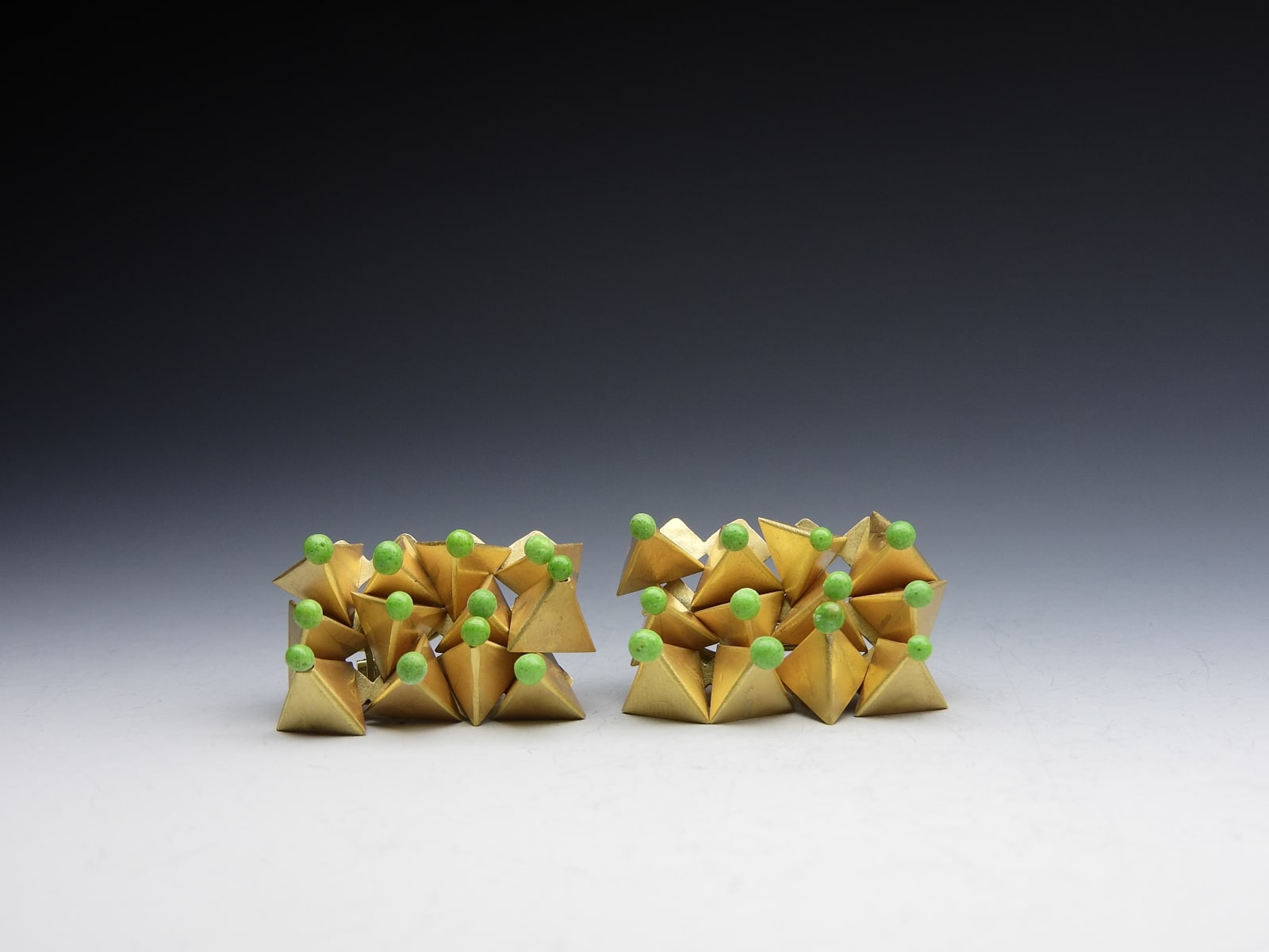 Jacqueline Ryan, Green Dots / Triangle Pyramids, 2018