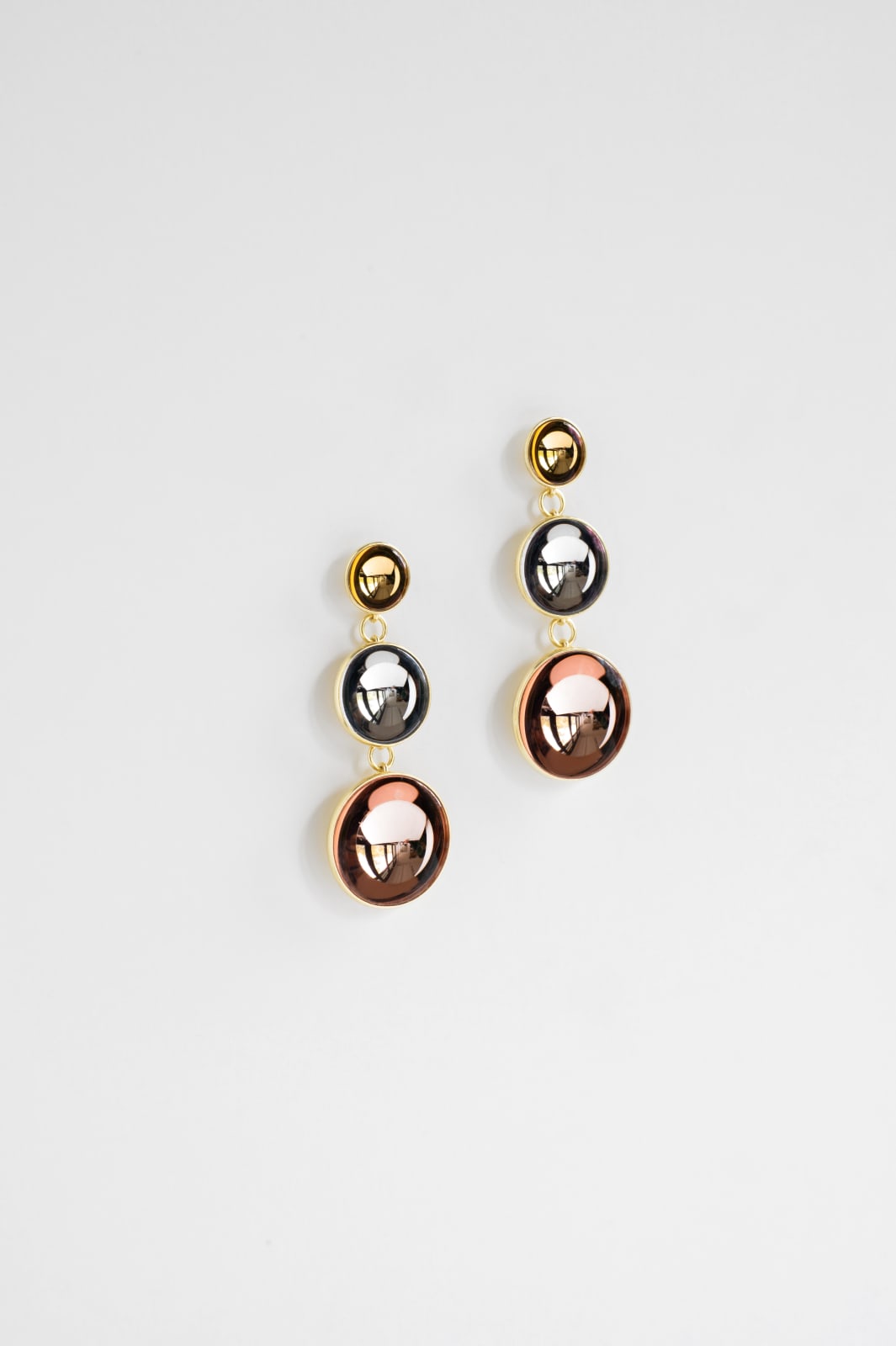 Jiro Kamata, Celestial Eyes YG Earrings #3, 2025