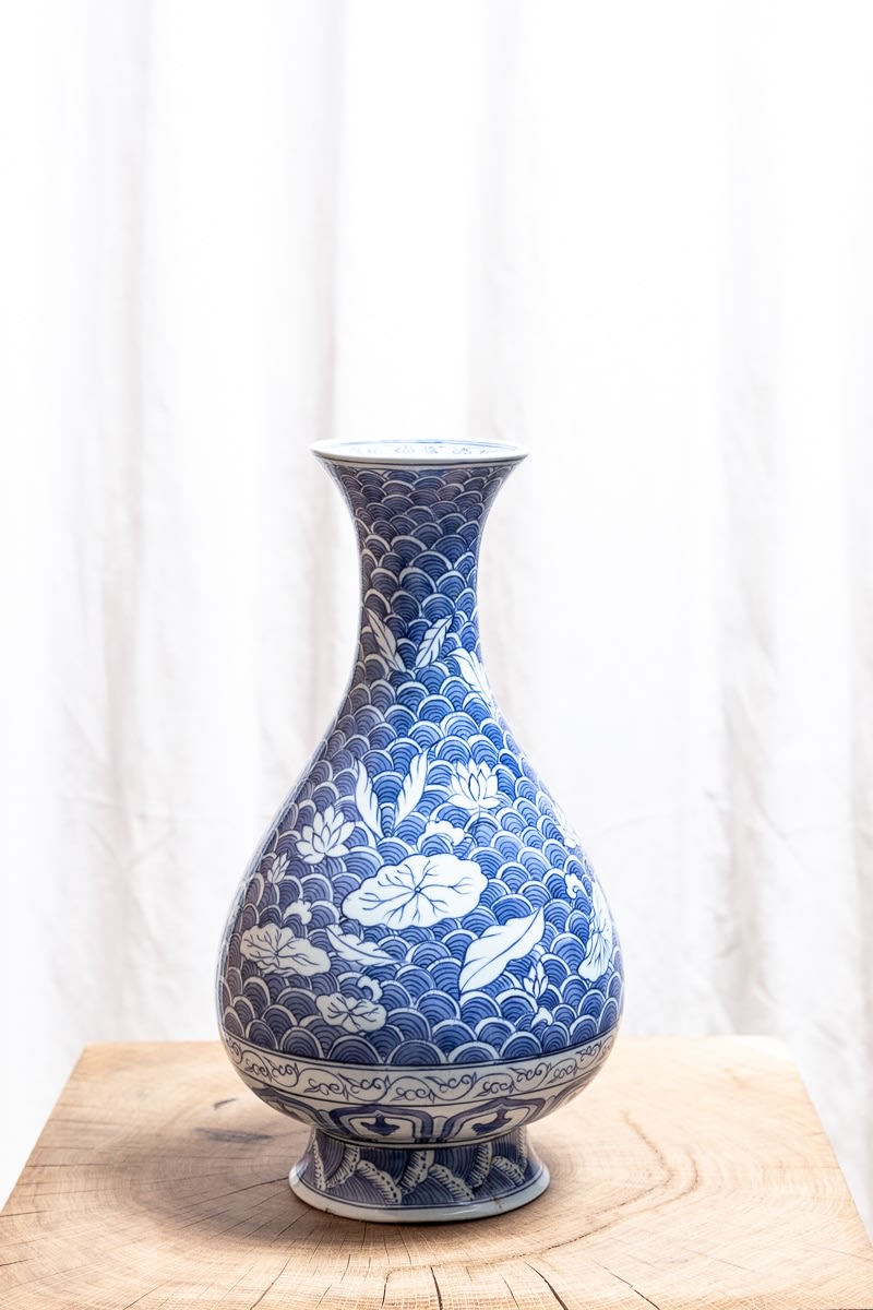 19th Century Chinese Porcelain Blue & White Vase Lamp