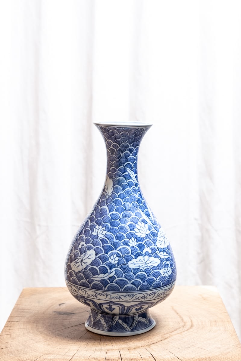 19th Century Chinese Porcelain Blue & White Vase Lamp