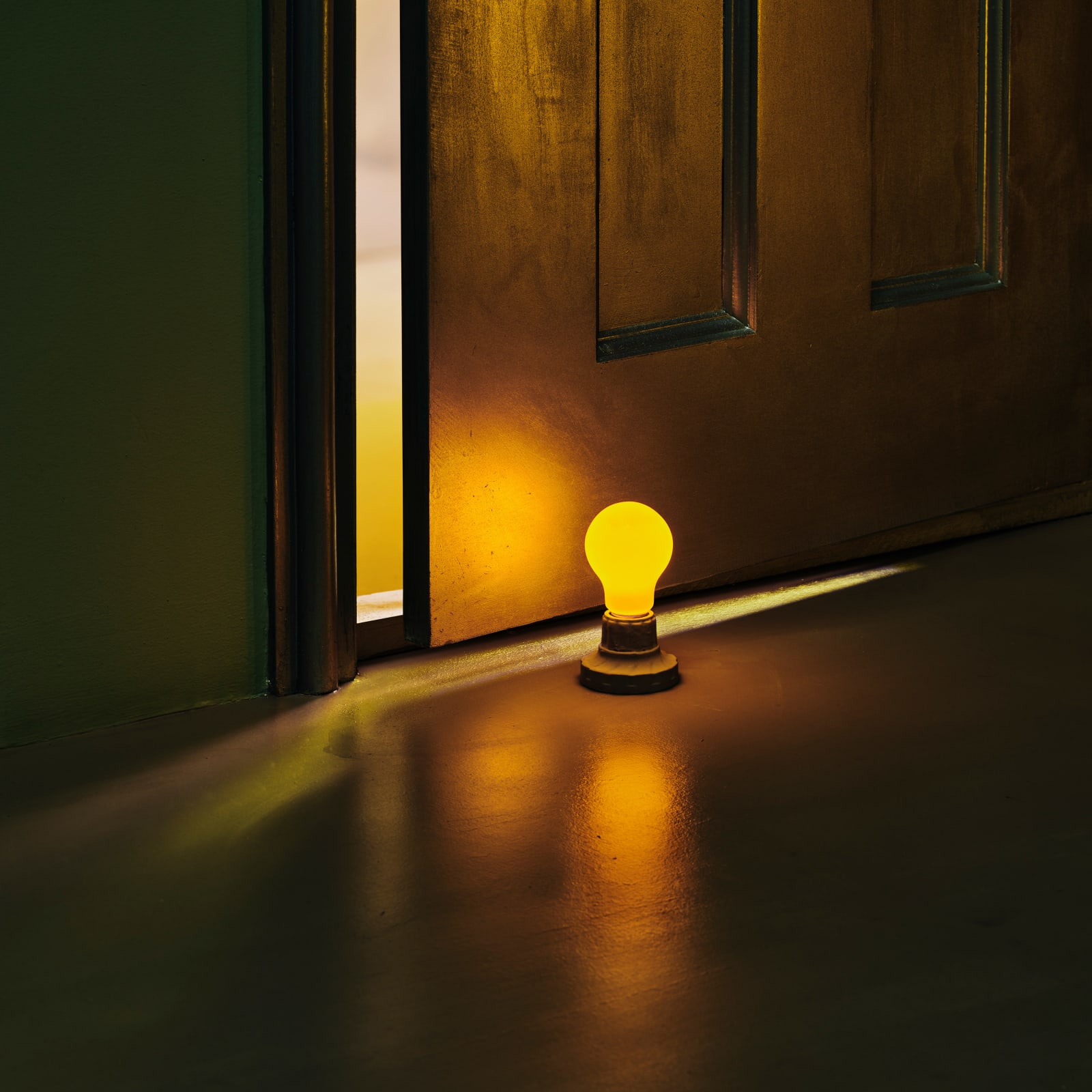 Chen Wei, Front Door Nail, 2024
