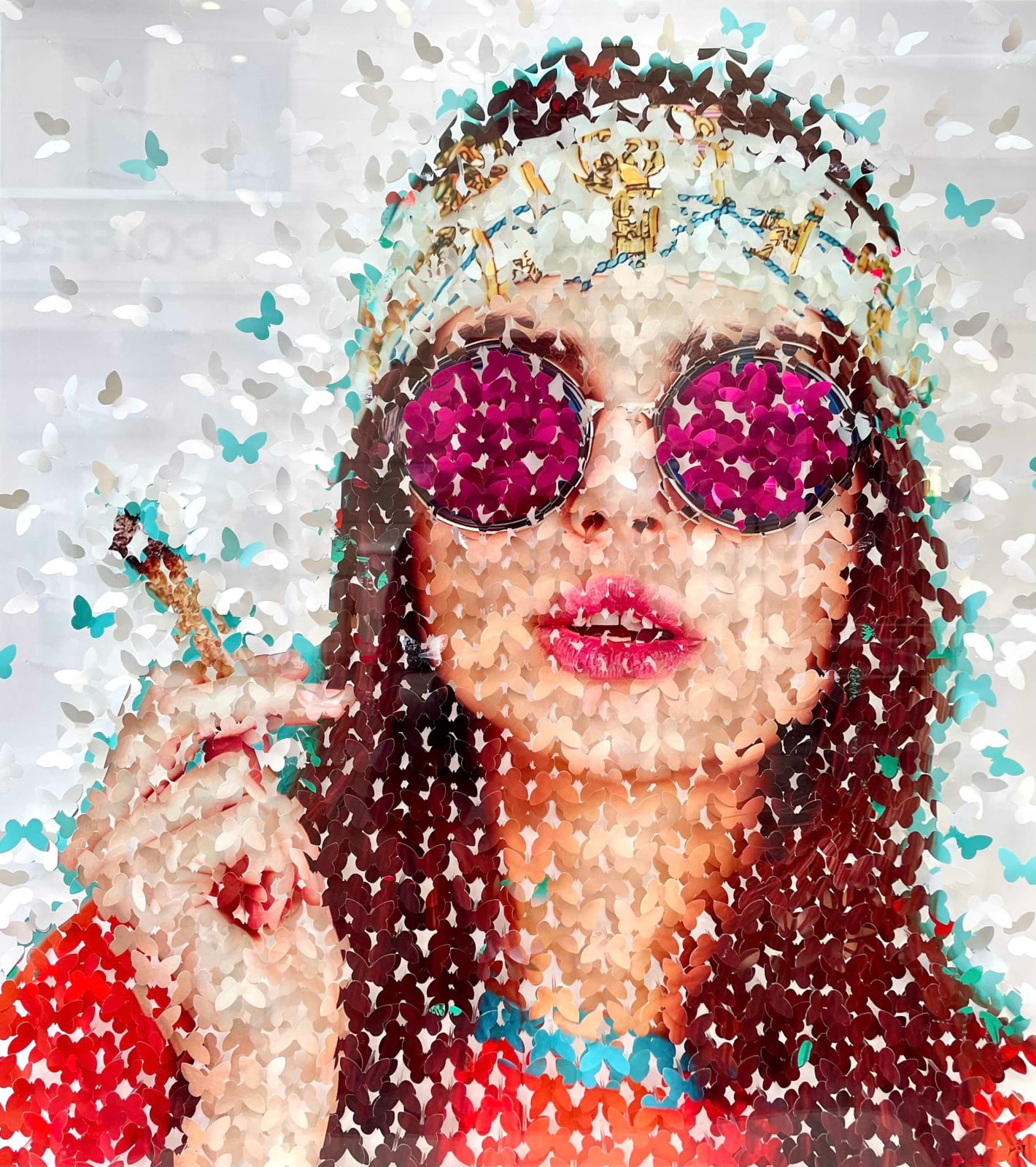 Portrait d'une femme habillée en hippie par Lis Sam