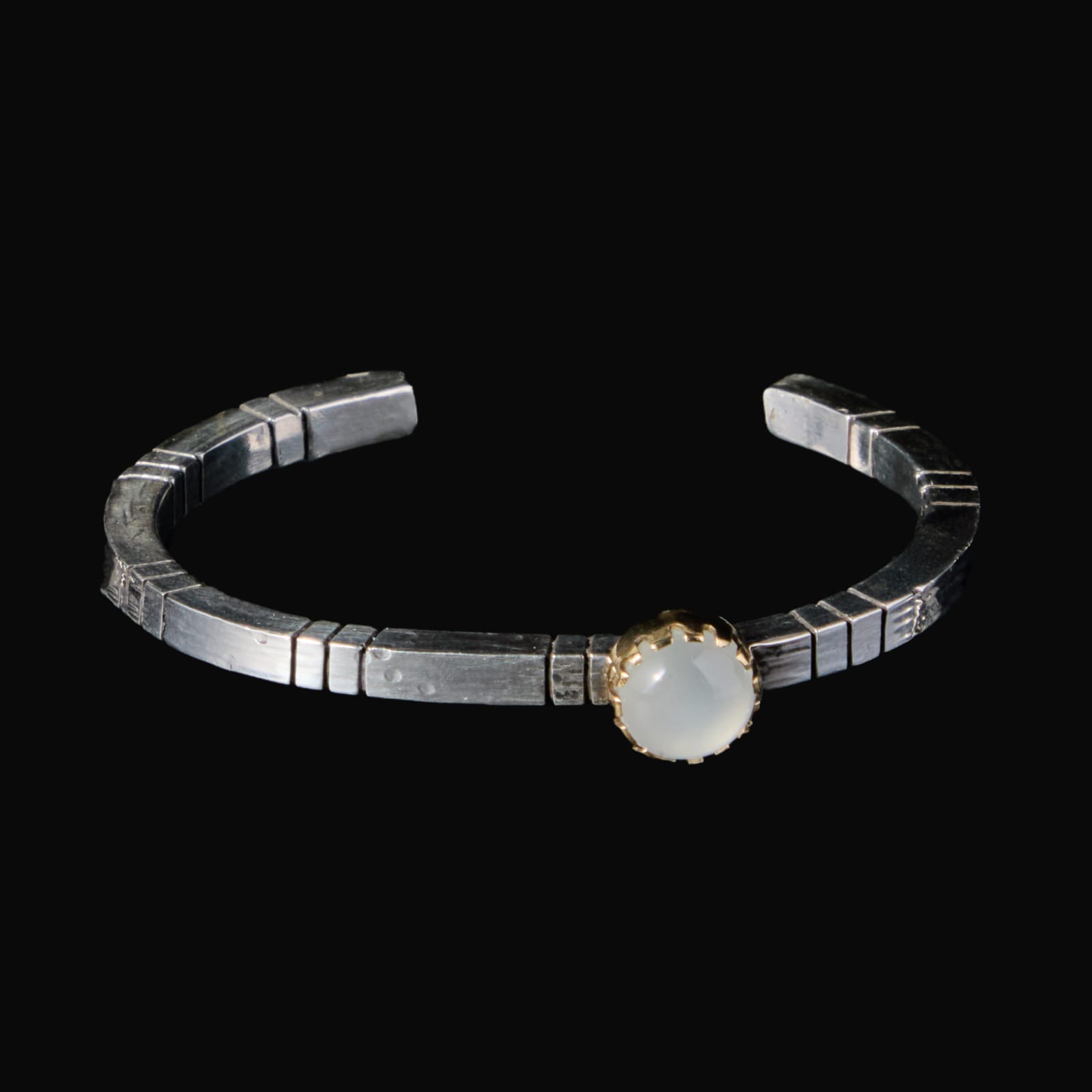 Yazzie Johnson and Gail Bird, Bracelet, d. 2024