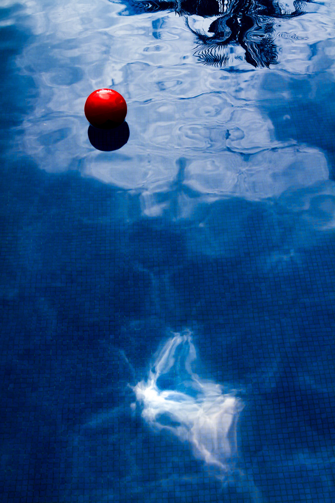 Pablo Márquez, Pelota y agua, 2015