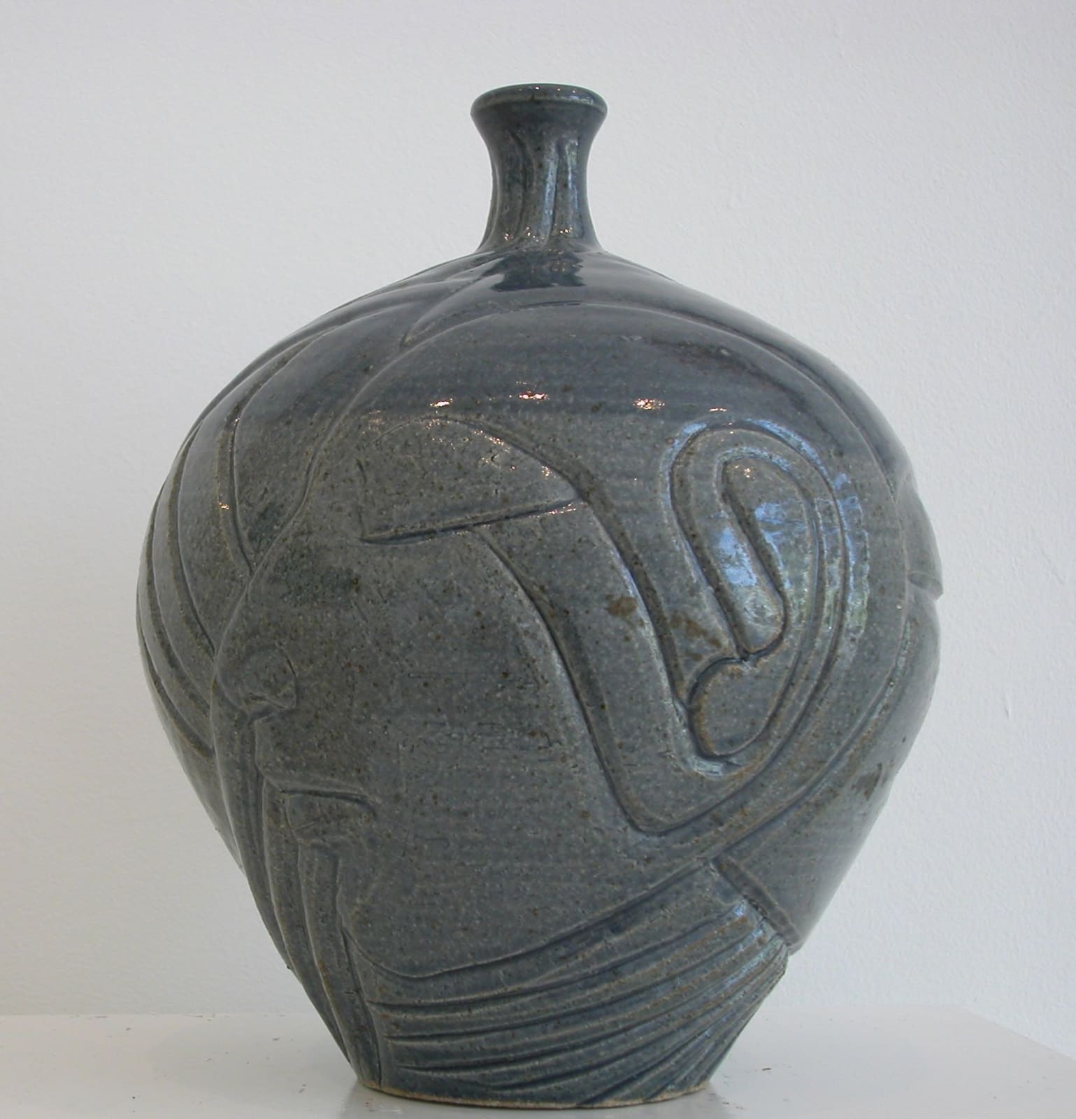 Gene Pearson, Vase