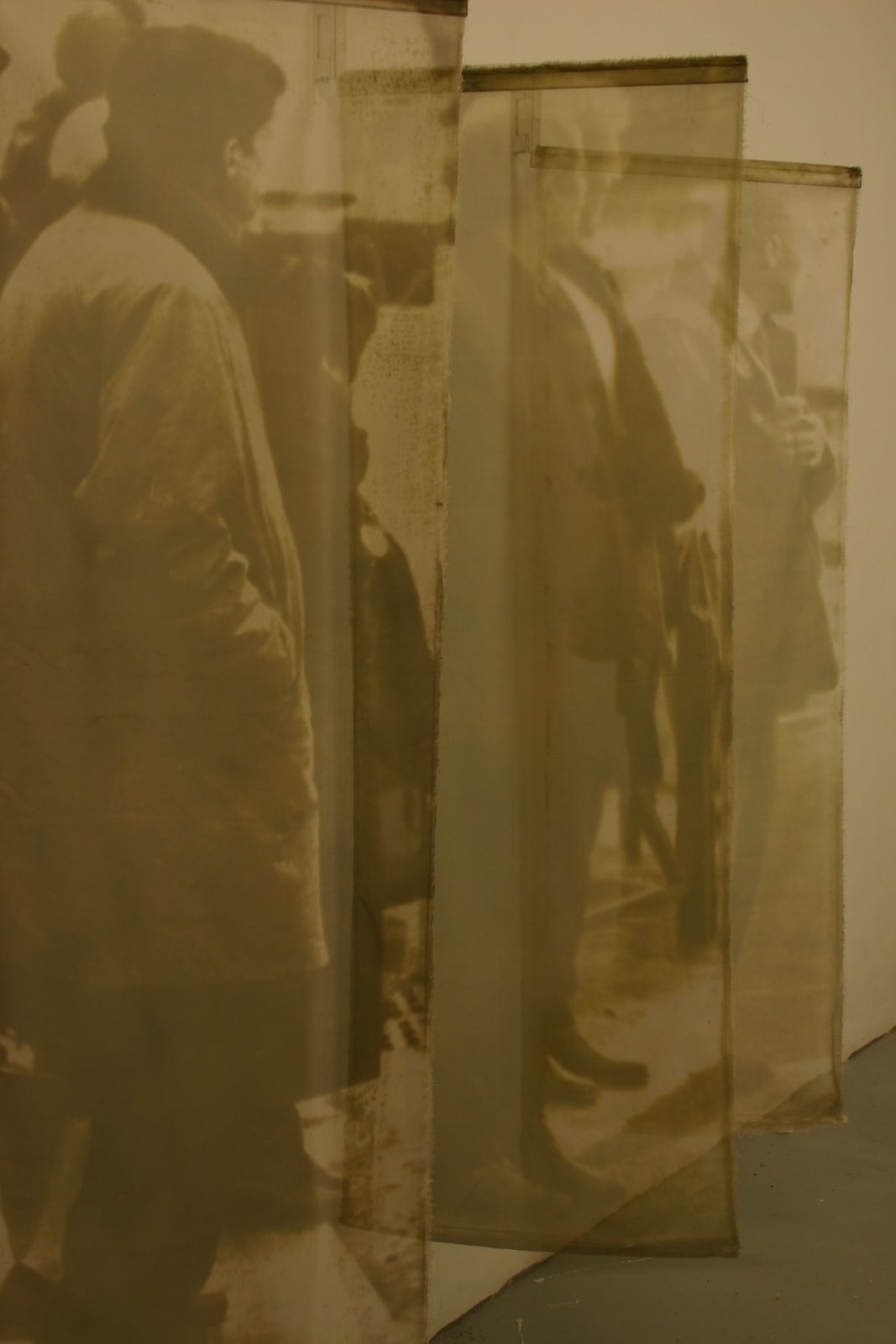 Graciela Sacco, From the Sombras del Sur y del Norte Series: Linea de Gente, 2004