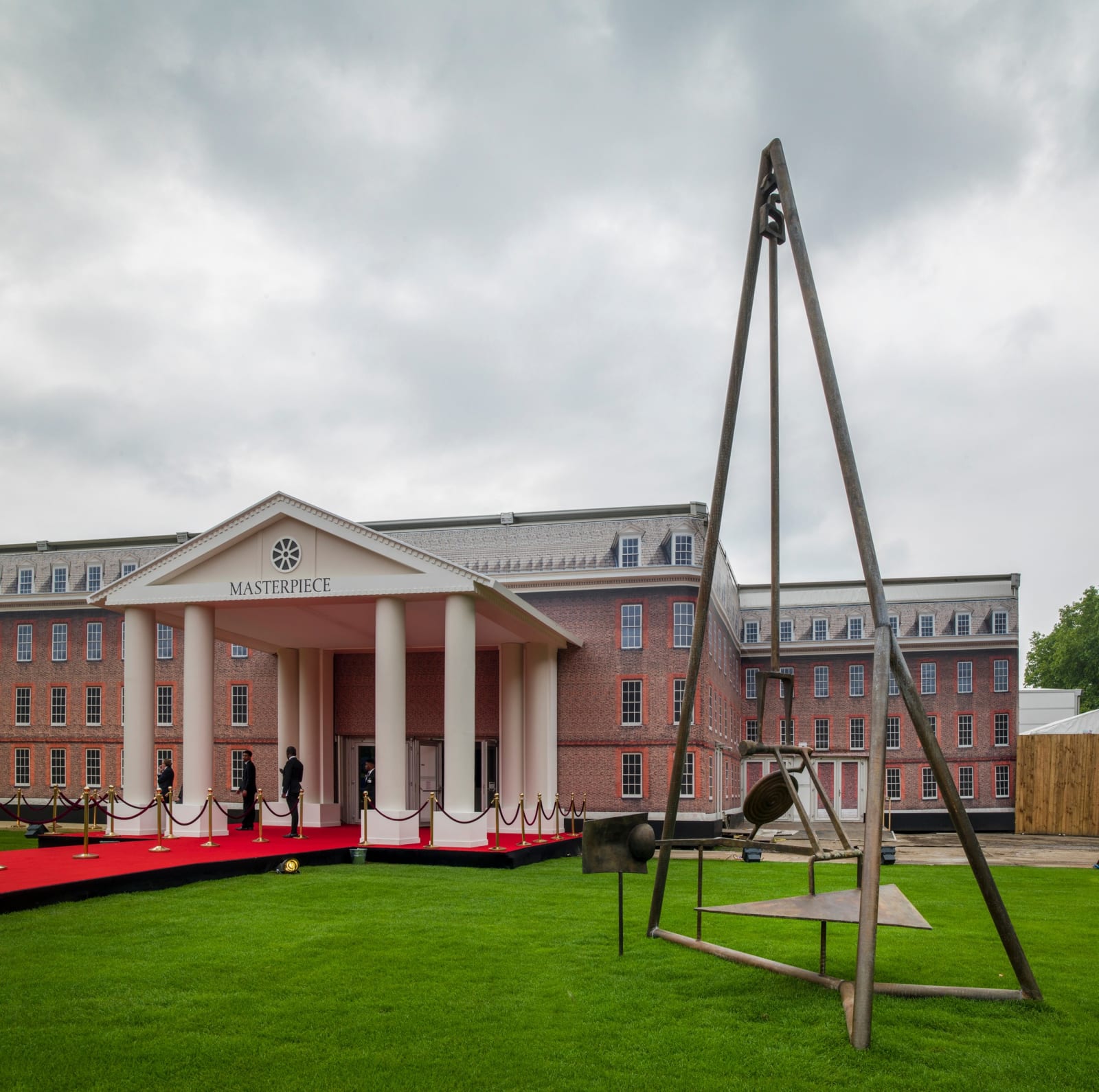 Bryan Kneale RA, Pendulum Monumental, 2019