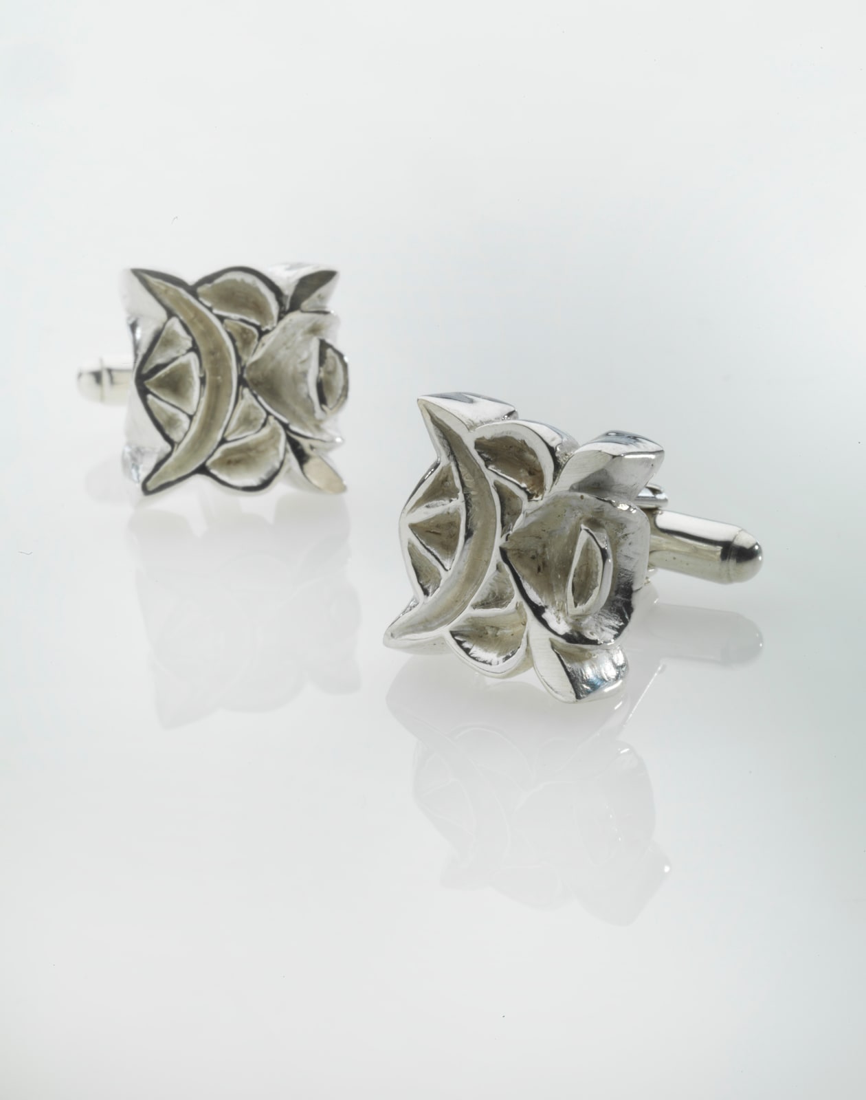 Halima Cassell, Cufflinks, 2014