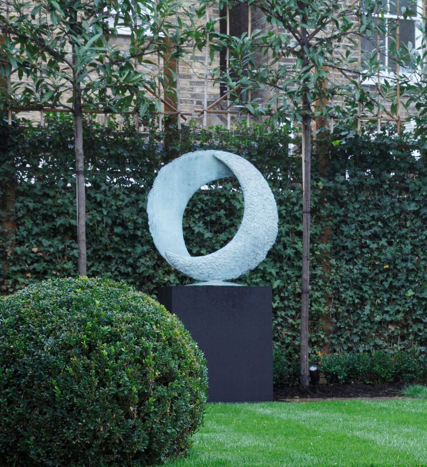 Charlotte Mayer, Luna, c.2008