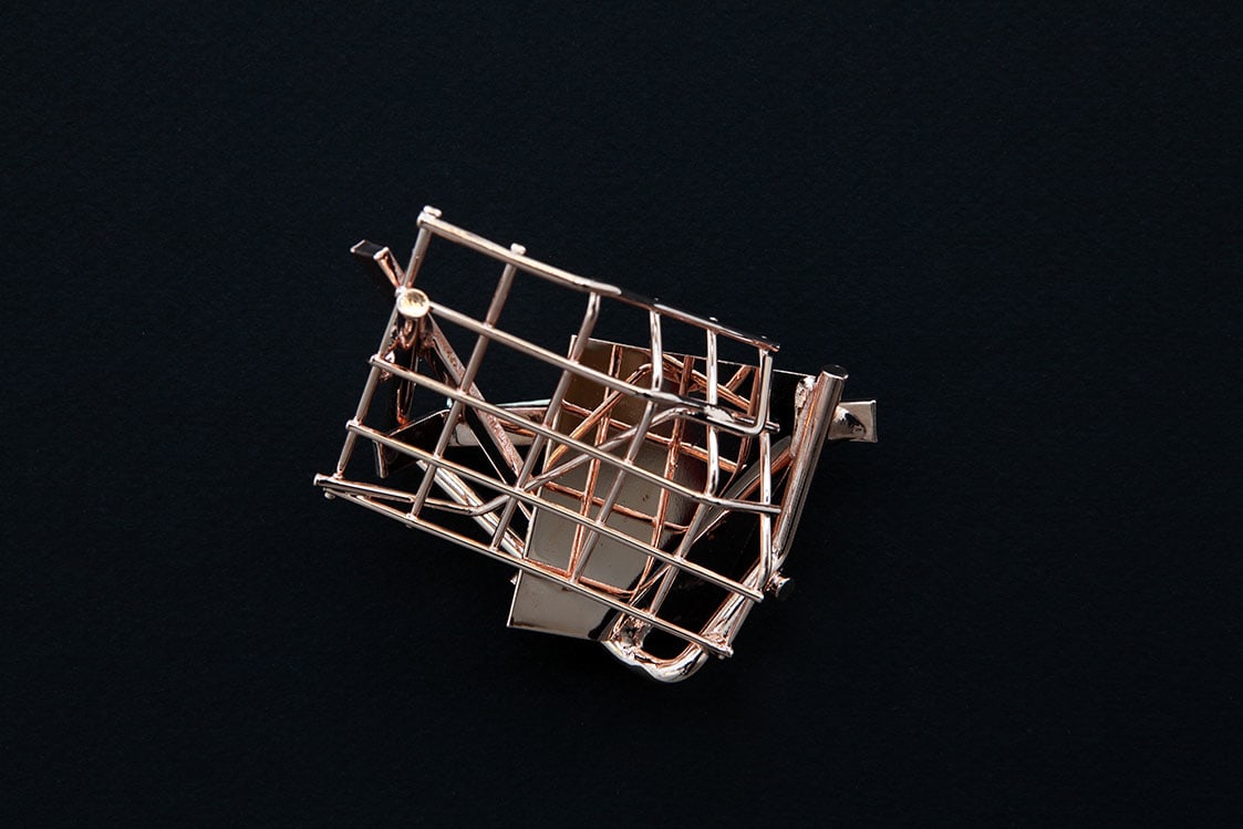 Jeff Lowe, Pavo (Brooch), 2016