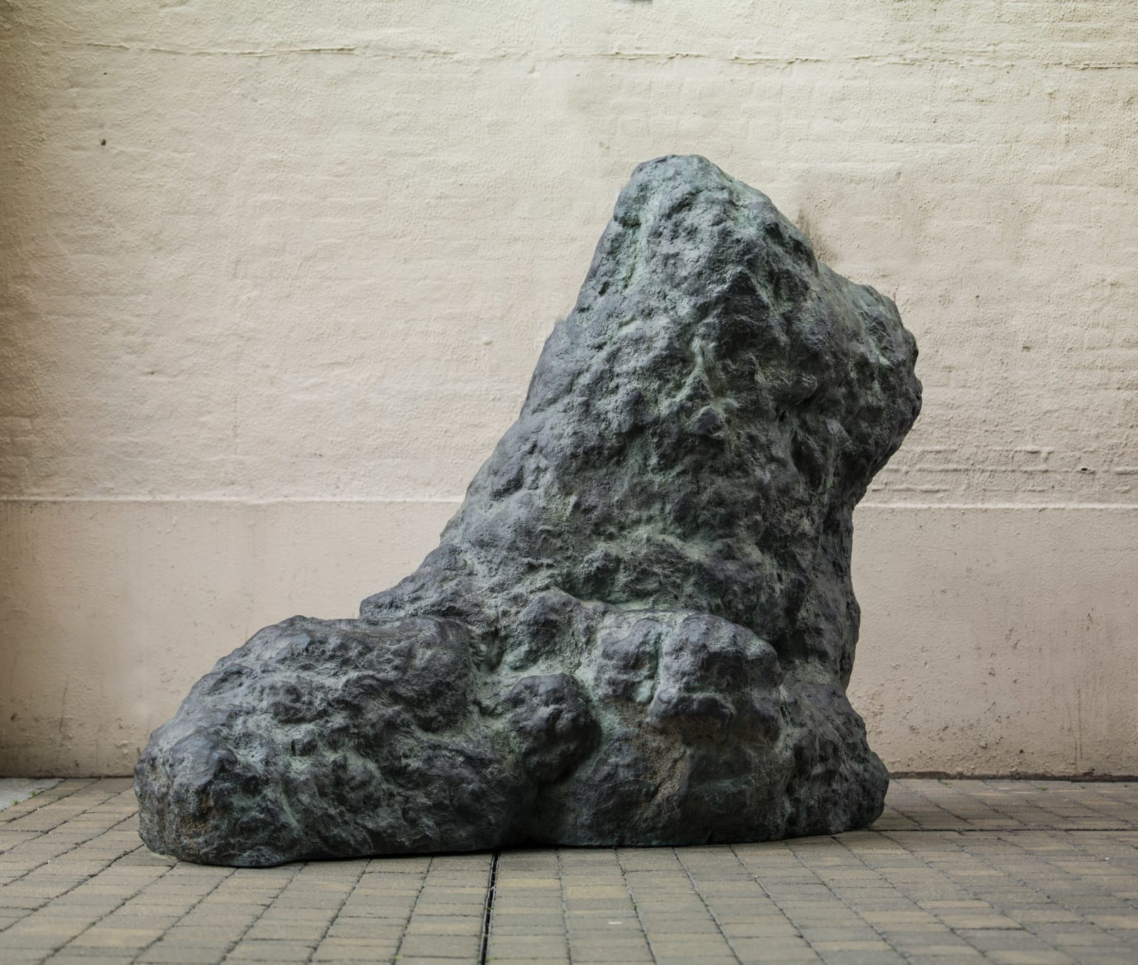 William Tucker RA, Leonidas, 1995