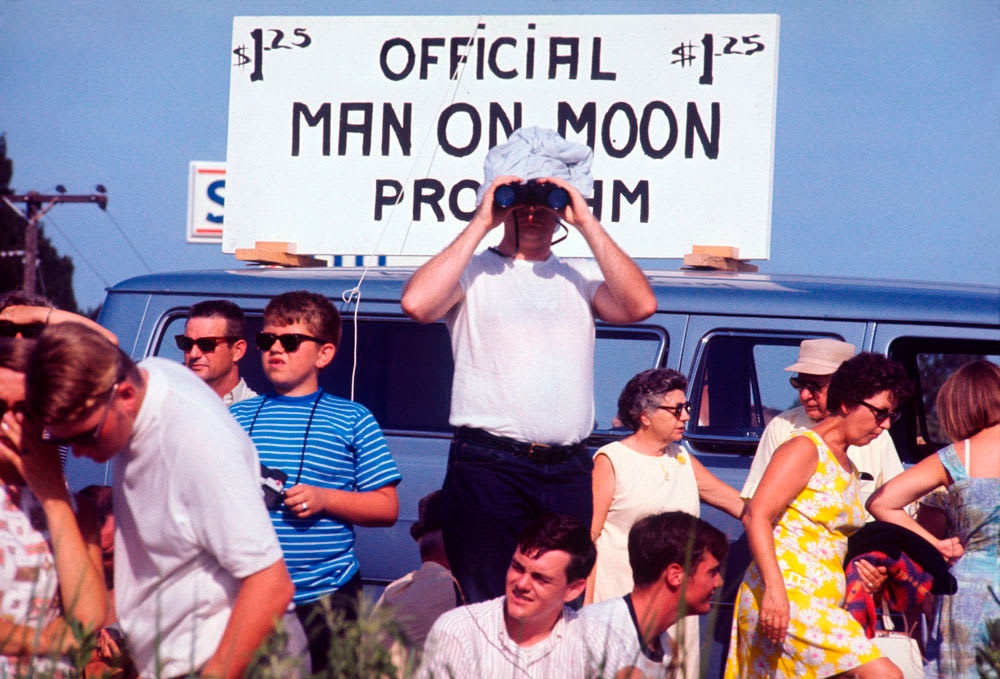 David Burnett, Crowds in Titusville, Florida await the Apollo XI launch on July 16, 1969, 1969