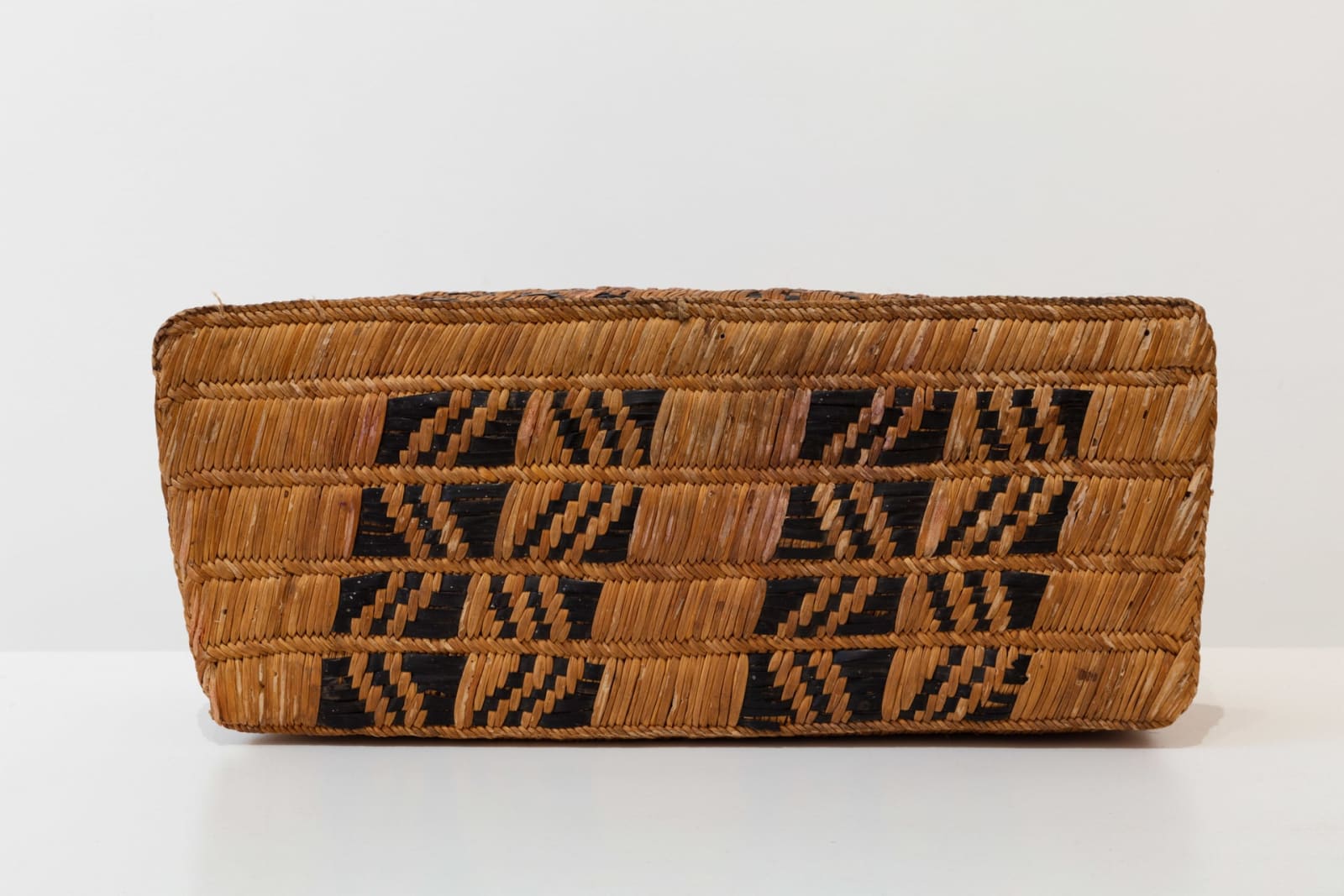 Chancay Culture, Fine Chancay weaving tools container, Circa. 1300 - 1500 AD