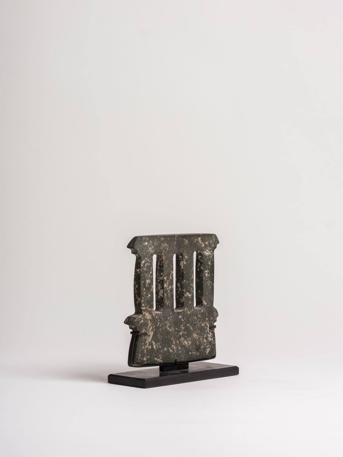 Mezcala Culture, four-columned temple surmounted by a cornice, Mexique, Circa. 350-100 BC