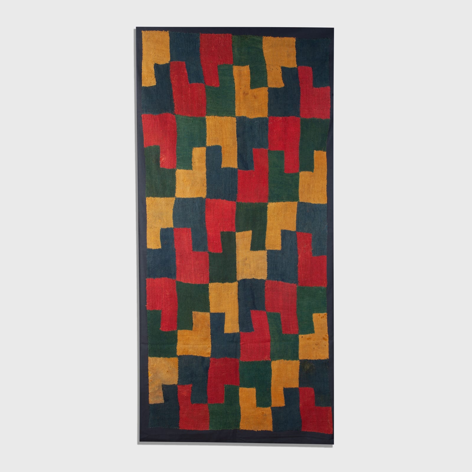 Nazca Culture, Cape Licia textile, Circa. 200–600 ADCirca. 200-600 AD