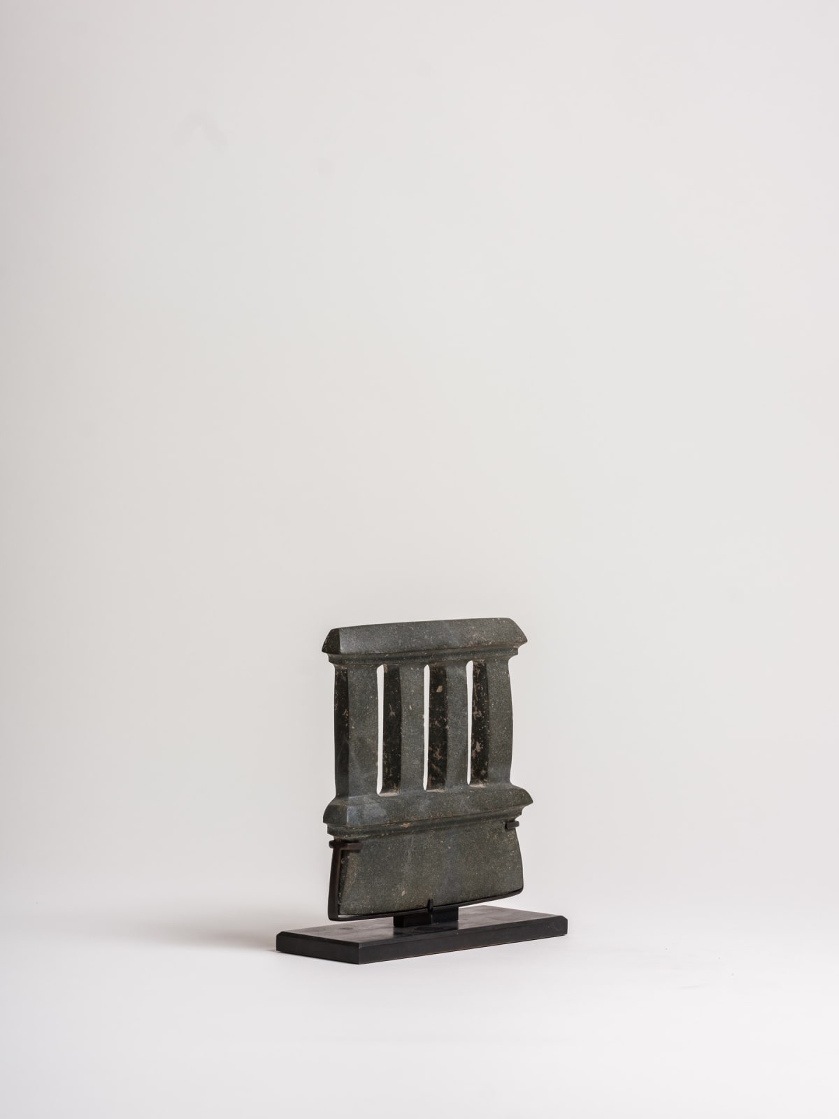 Mezcala Culture, four-columned temple surmounted by a cornice, Mexique, Circa. 350-100 BC